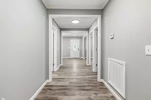 809 E Ferguson St, Clinton, SC 29325 - Photo 10