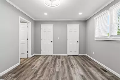 809 E Ferguson Street, Clinton, SC 29325 - Photo 6