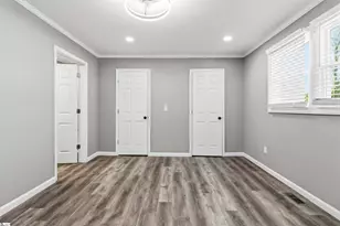 809 E Ferguson St, Clinton, SC 29325 - Photo 6