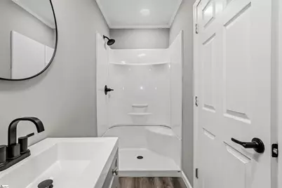 809 E Ferguson Street, Clinton, SC 29325 - Photo 8