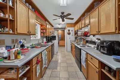 294 Cedar Canyon Drive, Spartanburg, SC 29307 - Photo 20