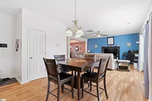 347 Riverdale Rd, Simpsonville, SC 29680 - Photo 6
