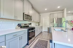 100 Martel Dr, Spartanburg, SC 29306 - Photo 8