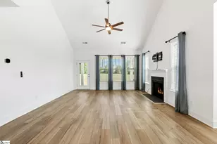 1504 Shallons Ct, Spartanburg, SC 29301 - Photo 16