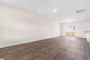 200 Blackwood St, Greenville, SC 29611 - Photo 2