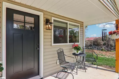 111 W Crawford Street, Landrum, SC 29356 - Photo 2