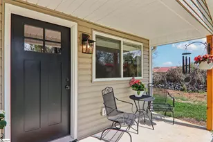 111 W Crawford St, Landrum, SC 29356 - Photo 2
