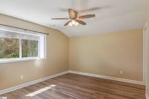 111 W Crawford St, Landrum, SC 29356 - Photo 10