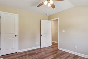 111 W Crawford St, Landrum, SC 29356 - Photo 8