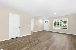 7 Iola St, Greenville, SC 29611 - Photo 2