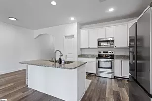 217 Daystrom Dr, Greer, SC 29651 - Photo 6