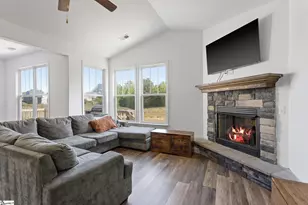 217 Daystrom Dr, Greer, SC 29651 - Photo 8