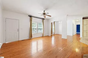 721 Marietta St, Gaffney, SC 29340 - Photo 8