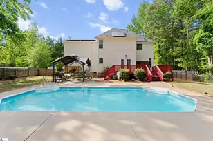 204 Bermuda Dr, Greenwood, SC 29649 - Photo 2