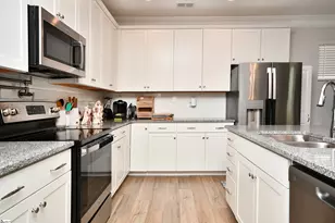 200 Whittier St, Greenville, SC 29605 - Photo 8