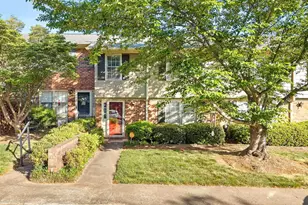 710 Hunts Bridge Rd, Greenville, SC 29617 - Photo 2
