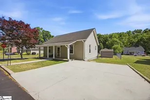 5 Geer St, Greer, SC 29650 - Photo 16