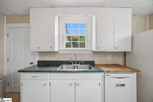 5 Geer St, Greer, SC 29650 - Photo 6
