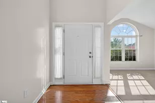205 Summitbluff Dr, Greenville, SC 29617 - Photo 4