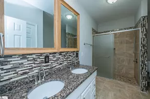 298 N Orchard Dr, Taylors, SC 29687 - Photo 28