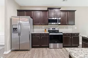 1010 Louvale Ct, Simpsonville, SC 29681 - Photo 16