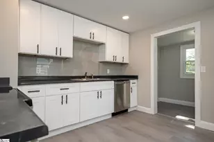 446 Bethlehem Dr, Spartanburg, SC 29306 - Photo 6