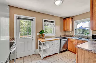 309 Pineview Dr, Pickens, SC 29671 - Photo 8
