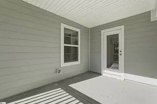 202 Blackwood St, Greenville, SC 29611 - Photo 20