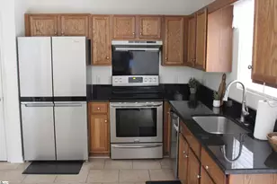 219 Woodruff Park Ln, Simpsonville, SC 29681 - Photo 4