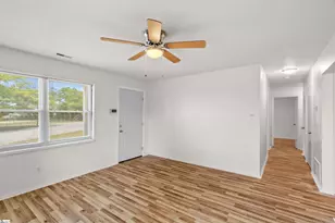 116 Fisher Ave, Spartanburg, SC 29301 - Photo 2