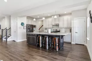 112 Mohegan Wy, Greenville, SC 29607 - Photo 8
