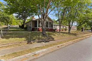 106 Webster St, Slater, SC 29683 - Photo 4