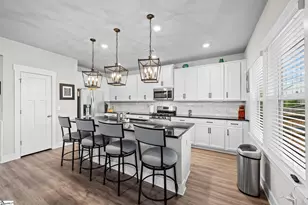 442 Wolfbend Rd, Woodruff, SC 29388 - Photo 8