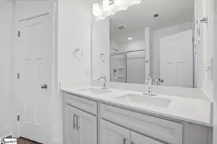 8 Shoemaker Rd, Greenville, SC 29617 - Photo 16