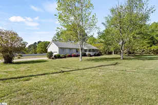 2604 Roper Mountain Rd, Simpsonville, SC 29681 - Photo 6