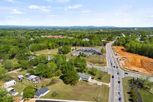 2604 Roper Mountain Rd, Simpsonville, SC 29681 - Photo 38