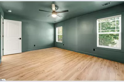 211 Pennwood Lane, Greenville, SC 29609 - Photo 10