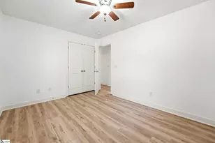 211 Pennwood Ln, Greenville, SC 29609 - Photo 16