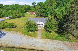 335 Guernsey Ln, Spartanburg, SC 29306 - Photo 36