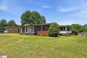 219 Drury Ln, Mauldin, SC 29662 - Photo 2
