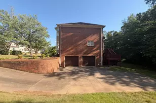 222 Cross Field Rd, Greenville, SC 29607 - Photo 4