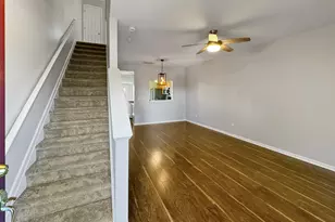 715 Rock Hill Ct, Greenville, SC 29607 - Photo 2