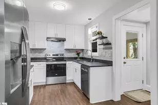 9 Callahan Ave, Greenville, SC 29617 - Photo 16