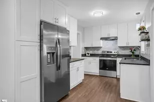 9 Callahan Ave, Greenville, SC 29617 - Photo 14