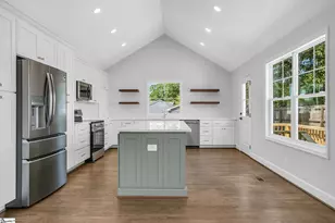24 Farmington Rd, Greenville, SC 29605 - Photo 6