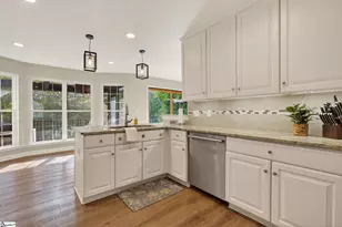 322 Shorecrest Dr, Seneca, SC 29672 - Photo 10