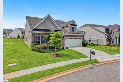 304 Double Crest Drive, Taylors, SC 29687 - Photo 2