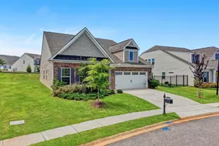 304 Double Crest Dr, Taylors, SC 29687 - Photo 2