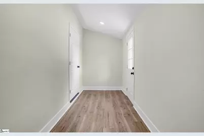 1 9th Street, Greenville, SC 29611 - Photo 14