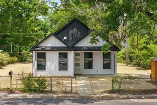 223 Oak St, Clinton, SC 29325 - Photo 2